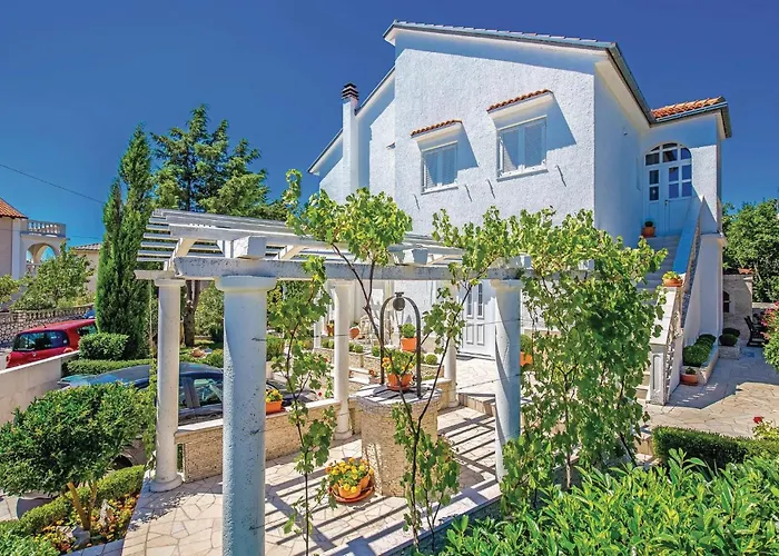 In * Novi Vinodolski